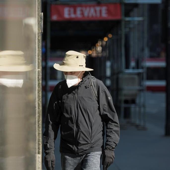 Top Ontario doctor to ask public to mask up as respiratory illnesses rage: sources